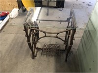FREE IRON SEWING BASE TABLE WITH GLASS TOP