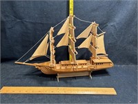 Model schooner