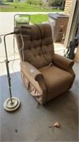 RECLINER AND LAMP