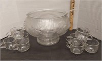 Vintage glass punch bowl & 8 punch cups. Comes
