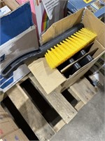 (6) Quickie Bulldozer Bench Brushes