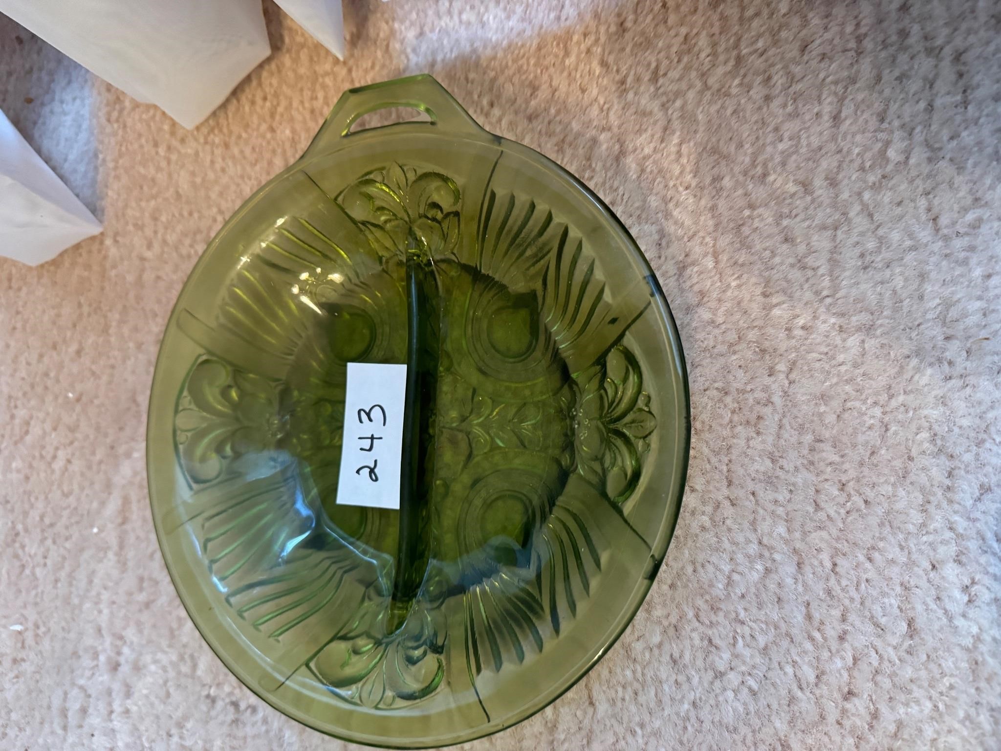 GREEN DIVIDED DISH 7 1/2" DIA.