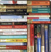 (51) Danielle Steel Books