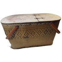 Vintage Redmon Woven Picnic Basket with Wooden Lid