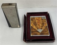 Lot of lighter and light and cigarette case in 1