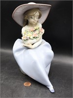 Lladro "Fragrant Bouquet" Porcelain Figurine