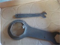 Antique wrenches GARAGE