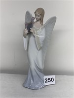 LLADRO 9" ANGEL WITH HARP