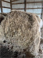 (13) Grass Round Bales