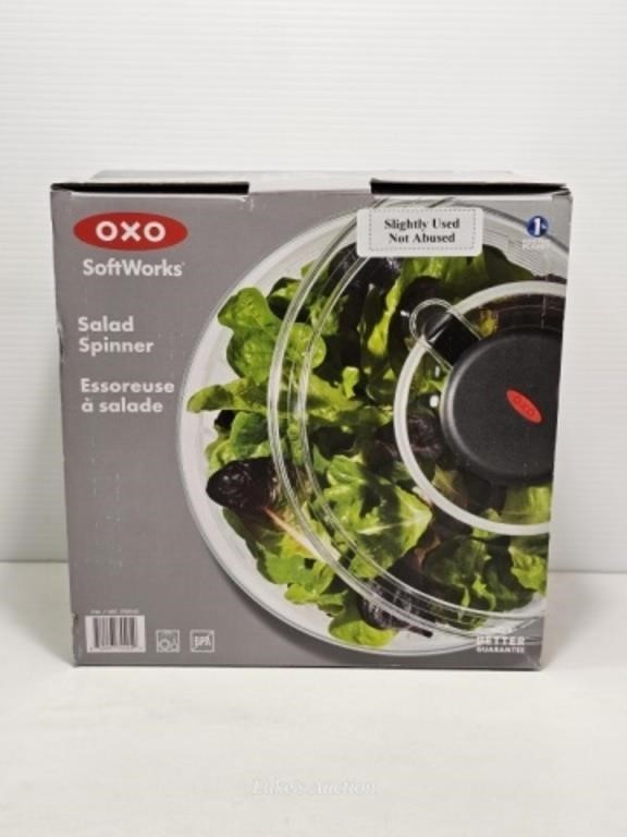 OXO SALAD SPINNER - SLIGHTLY USED