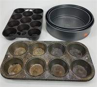 Lot muffin tins and spring form pans
