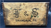 Antique Shamokin Pa F&S Beer Crate