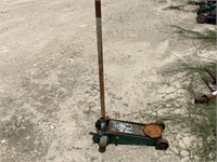 1 1/2 TON FLOOR JACK