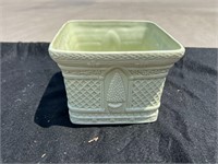 Square light green decorative box