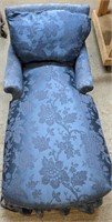 Lovely chaise lounge 56" x 24" x 30"H