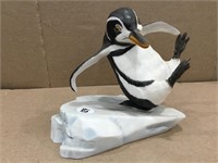 1985 Franklin Mint Happy Feet Penguin Figurine