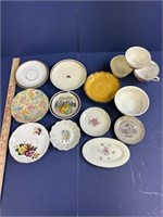Vintage Lot of Tea cup saucers and Cups