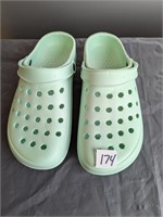 Pair of Croc Style Shoes- XL  11-12- Lime Greeen