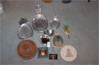Wall Decorations & Metal Serving Trays