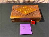 Carved Jewelry/Treasure Flowers Box 8"x5"