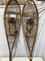 Tubbs Wooden/Leather Snow Shoes 48x12