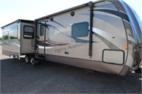 USED 2015 KEYSTONE COUGAR 30RLI 4YDT30R29FV529237