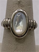 STERLING SILVER MOP RING