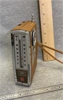 Vintage Panasonic AM/FM Transistor Radio Tested