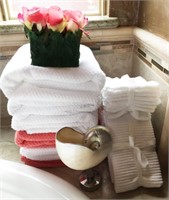 Selection of Towels and Decor