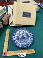 Vintage avon collectors plate