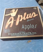 10X9 FRAMED APPLE CRATE LABLE