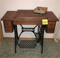 Antique Singer Treadle Sewing Machine