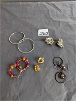 Jewelry Lot of 5 Pair Earrings