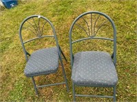 PAIR FOLDING CHAIRS