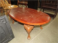 CHERRY QUEEN ANNE LEG OVAL COFFEE TABLE