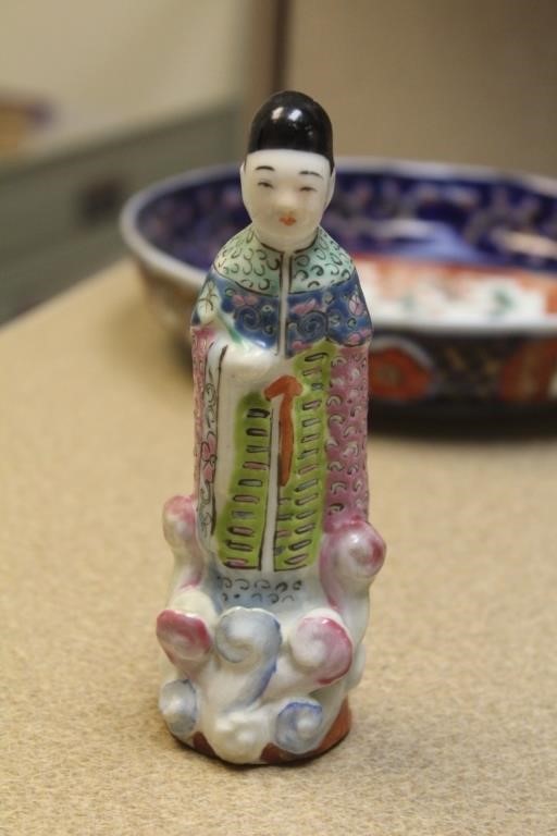 Antique Chinese Porcelain Figurine