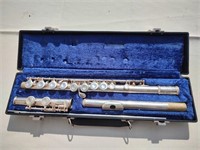 Bundy Flute & Case