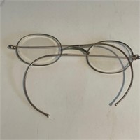 Vintage Spectacles with Metal Arms