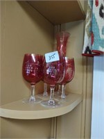 Grape pattern wine glasses and bud vase