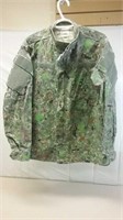Military Camouflage Jacket Sz Medium-Regular