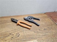 Heavy Duty Plyer/Cutters + CUTTING Tool