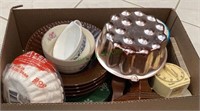 Box lot consists of holiday Christmas ceramic