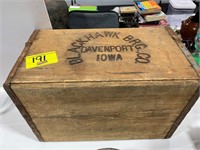 ANTIQUE WOODEN BLACKHAWK BRG CO CRATE