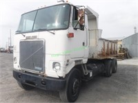 1990 WHGM Cabover 3  Axle Dump Truck