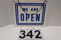 Plastic Hanging Open/Closed Sign 10.5"T X 12.5W