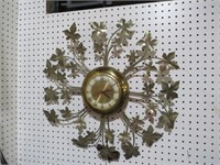 MID CENTURY MODERN STYLE WALL CLOCK - UNITED