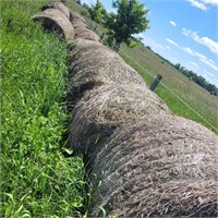 4'x4' hay - round bales 2 years old(1st &2cnd mix)