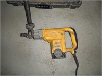 Dewalt D25550 Rotary Hammer Drill w/Case