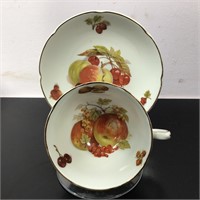 ROYAL GRAFTON TEACUP & SAUCER