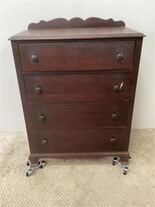 Welch Furniture Mahogany Chest of Drawers